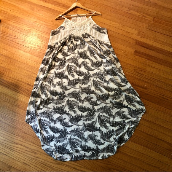 Lucky • Palm print linen blend maxi w/ beaded yoke - Picture 5 of 6